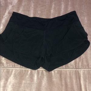 Lululemon shorts size 6